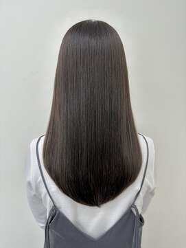 ラベスト バイ セロ 池袋メトロポリタン前(LOVEST by CERO) ストレートロングスタイル【髪質改善・弱酸性縮毛・池袋駅】