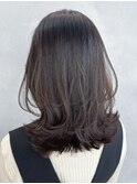 くびれレイヤー_斜めバンググレージュカラーシルキー_ba443611