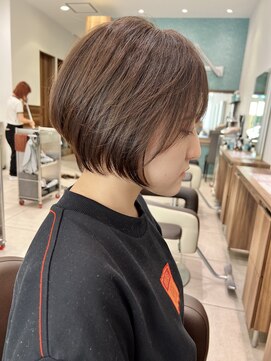 アッシュ 豊田店(Ash) 【担当：高下将一】伸ばし途中にオススメ束感ショートボブ
