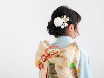 シーズンズ(SEASONS)の写真/早朝受付◎時間により料金が異なるため、お電話にてお問い合わせください!プロのセットで可愛いをキープ!