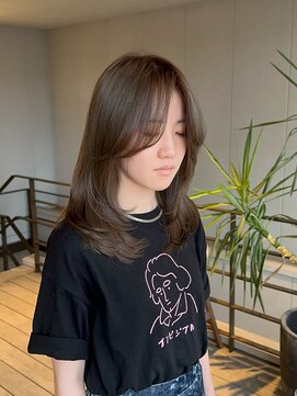 海外風重めレイヤーカット【フェイスレイヤー）