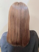 ユキオグループ グラン(yg GRAN)&nbsp;艶髪◎ミルクティーベージュ×ストレートロング