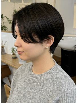 大人ショートボブ/レイヤーショート/前髪なし/20代30代40代