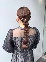 ロッティー(Lotti)&nbsp;編みおろしアレンジ★お呼ばれヘア