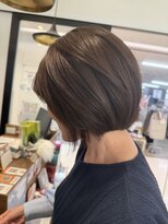 ビーバイシージャストビューティー(B by C just beauty) 白髪ぼかしハイライト×ボブ