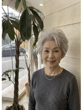 アンパサンド桜台(ampersand) 70代パーマブロースタイル