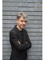 ダマーニ 表参道(DAMANI)&nbsp;ツーブロックでつくるアレンジ自在のフェミニン・ビジネスヘア