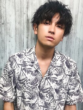 フレーム なんば店(FRAME) センターパートショートマッシュ束感ヘアメンズショート