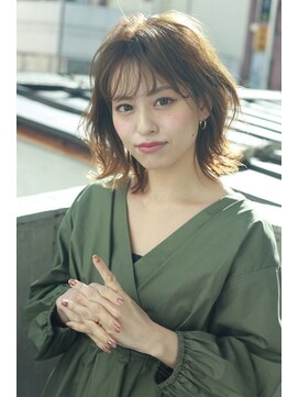 リノ 吉祥寺(Lino kichijoji) 大人可愛いひし形ミディアムふんわりくびれレイヤー吉祥寺