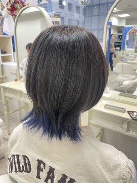 アルターシェリー(aL-ter che'rie) インナーカラーブルー/ハッシュカット/フルバングイメチェン新籾