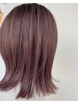 亀山美容所 切りっぱなしボブ×ダブルカラー×ピンクベージュ