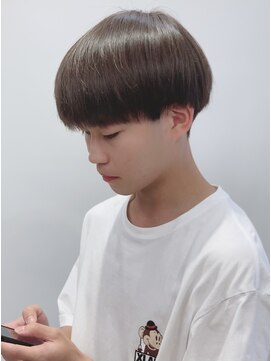 モリオフロムロンドン 松戸店(Morio from London) 【松戸 岩口】つややかストレート重めマッシュショート