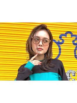 原宿でカラー口コミ高評価多数！【学割U24】カット+フルカラー+TR6000円【原宿駅徒歩2分】