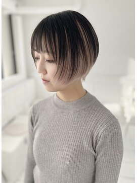 ネフ(NeF) 前下がりショートボブ&インナーカラーラベンダーベージュ＊