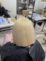 アジールヘア 所沢プロペ通り店(agir hair)&nbsp;ホワイトブロンド切りっぱなしボブ小顔ワンレン所沢韓国