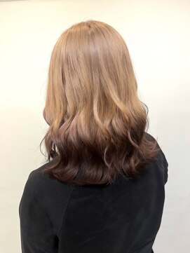 ディフィー 梅田(Defi) ベージュ×ブラウン ルーツカラー/大阪/梅田/デザインカラー