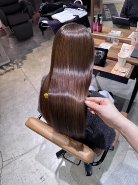 アヴァンスアンス 広島袋町店(AVANCE.ens) ベージュ × 髪質改善カラー