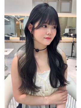 ロンドルピナス 小倉(Lond Lupinus) ミディアムレイヤーカット/似合わせカット/大人ガーリー/20代