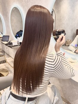 モエ 一社(MOE)の写真/【お悩み改善】ツルツルな艶髪に,美髪縮毛矯正*髪質や悩みに合わせてクリームを選定♪高い満足度をご提供◎