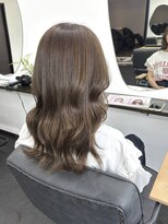 エミタス 柳通り(Emitas.) 【和歌山市】ブリーチなしで叶う透明感ミルクティーベージュ