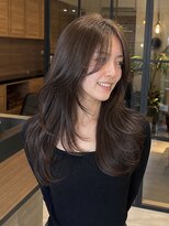 カランエノエル(Calin et Noel)&nbsp;ロングレイヤーセミロングレイヤーくびれロング髪質改善カラー