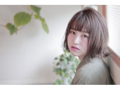 エム(em)の写真