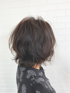 ピッコリーノバイプロデュース 小田急相模原店(Piccolino by Produce) ラフウェーブがいい大人ショート［小田急相模原/髪質改善］