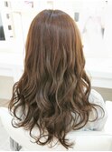 巻き髪スタイル