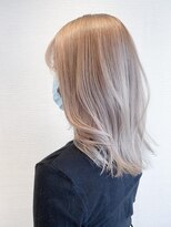 プラチナブロンド