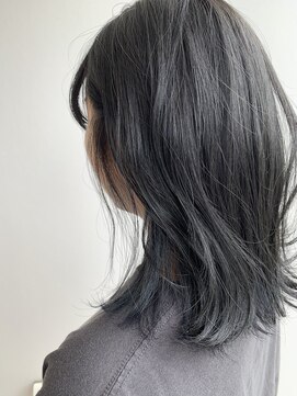 美容室 アイディー i-dee ブルーブラック