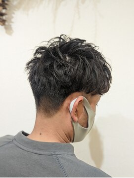 ウミト(Umito) 大人メンズパーマ