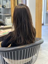 カーサ バイ ハミュウ たまプラーザ(CASA by Humium)&nbsp;大人可愛いレイヤーカット♪毛先ゆるふわパーマで透明感◎