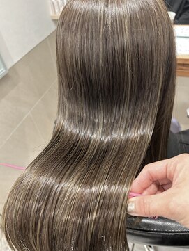 トゥーリ 薬院店(tuuli) 上杉(武本)茉与★スタイル