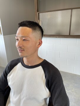 西本整髪 ベリーショート クロップ スキンフェード