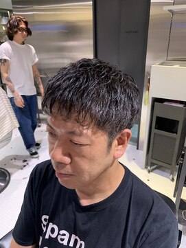 フランクスバーバーザスタンド(Frank’s barber the stand) メンズビジネス眉毛ピンパーマツーブロックショートF