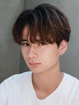 エイル リュクス(Aujua Eir LUXE) 【メンズ】【ツイストスパイラル】【波巻きパーマ】