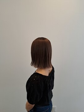 カラ(Cara) 切りっぱなしボブ♪