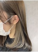 20代30代大人可愛いミルクティーベージュインナーカラー