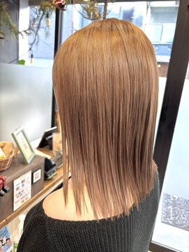 リノナ(Linona) ロングショートワンカールパーマカーキグレージュ前髪錦糸町