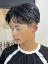 ビビバイベル(BiVi by BHEL)&nbsp;桑名メンズパーマメンズカットセンターパートメンズマッシュ緩め