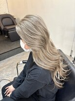 ブレンド 渋谷(BLend)&nbsp;前髪ハイライトカラー似合わせカットウェーブミディアム