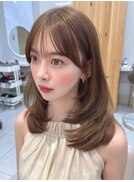 レイヤーカット　顔周り前髪薄めミディアム大人銀座美容室