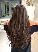 ヘアカラーアッシュグレーショートバレイヤージュセミロング
