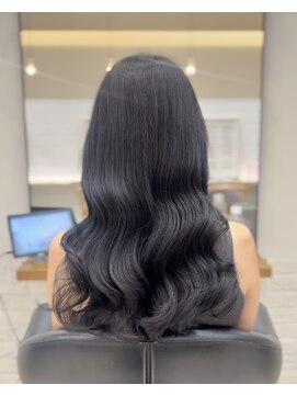 アピッシュ アオヤマ(apish AOYAMA) コテ巻き風パーマ