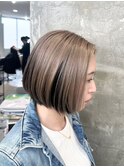 ハイライトカラーミルクティーベージュレイヤーカット
