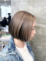 キング 心斎橋店(K!ng)&nbsp;ハイライトカラーミルクティーベージュレイヤーカット