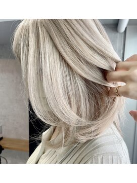 パーク バイ クリーム 大宮(PARK by CREAM) ホワイトベージュカラー♪