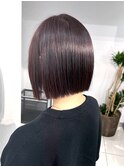ボルドーラベンダー前下がりボブ