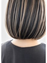 アンフィ ヘアー(Amphi hair)&nbsp;ボブ、ブリーチスタイル