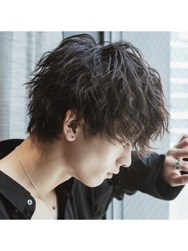 リップス レイ ギンザ(LIPPS Ray GINZA) スパイラルパーマツーブロック無造作マッシュ